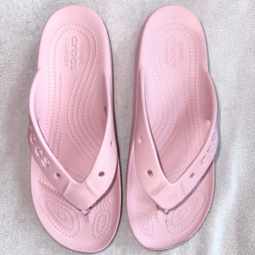 NWOT (Store Display) Women’s Size 9 Crocs Iconic Comfort Platform Flip Flops